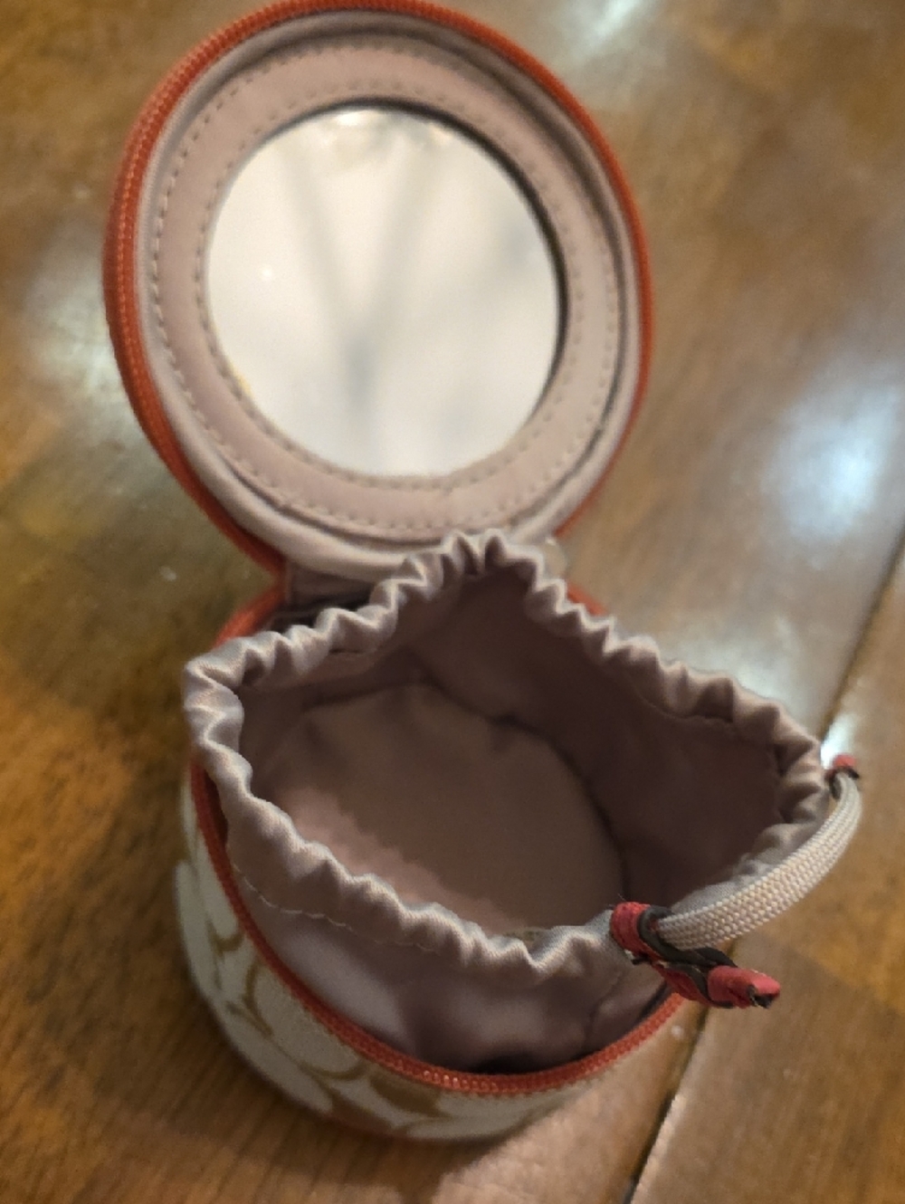 Coach Tan Signature Round Jewelry Case with Pink Trim - Picture 3 of 7